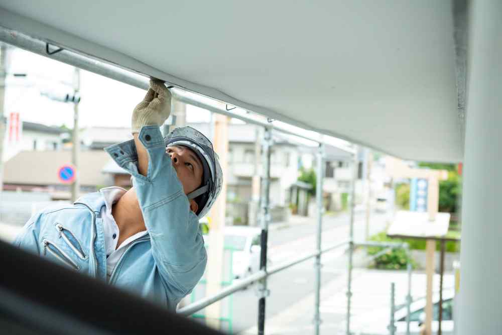 春と秋は、外壁塗装において最も人気がある季節です